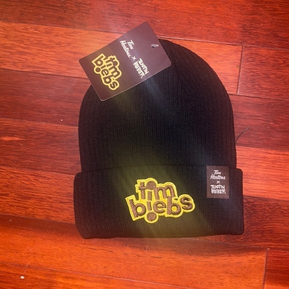 𝅺NWT LIMITED EDITION Justin Bieber x Tim Hortons Hat Beanie Toque - Picture 1 of 3